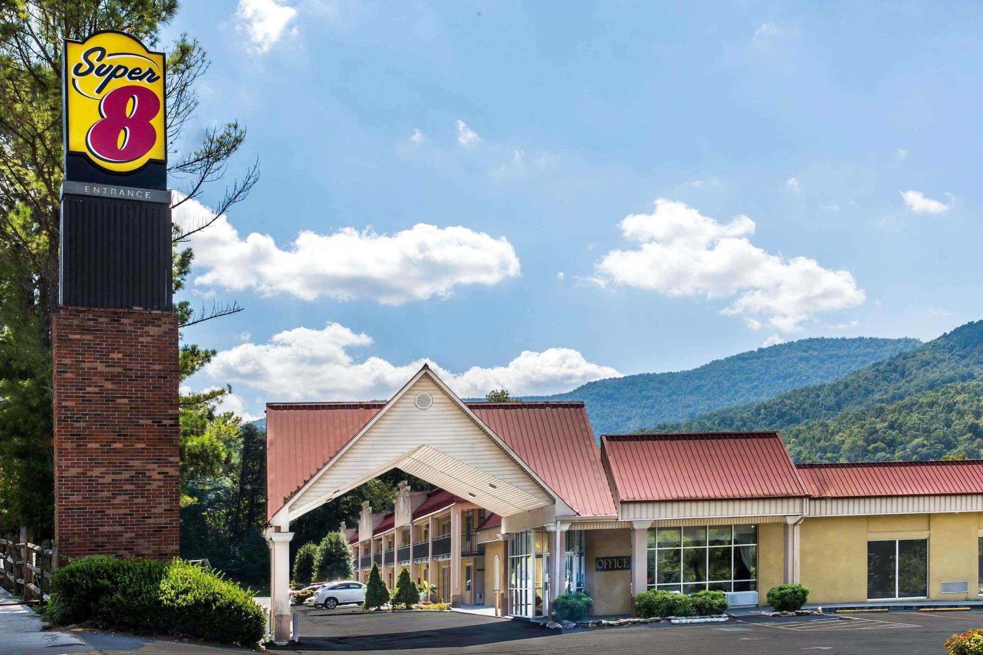 Super 8 By Wyndham Caryville Tn Eksteriør bilde