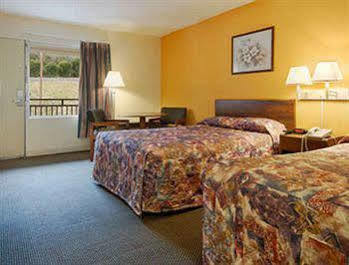 Super 8 By Wyndham Caryville Tn Rom bilde